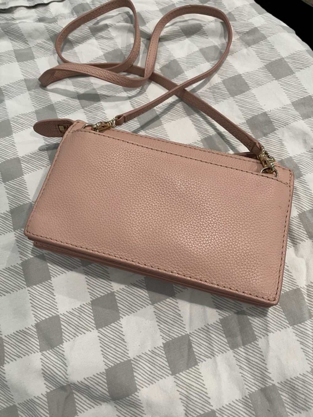 kate spade Pebbled Blush Pink Crossbody Wallet - Picture 3 of 5